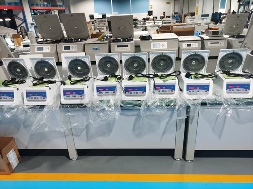 أخبار الشركة الأخيرة عن تحديث حول جهاز الطرد المركزي TD4D - شحنة حديثة ونصيحة بشأن التوفر