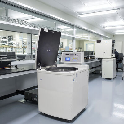 سعر جيد CL-CFL6V طرد مركزي ذو سعة كبيرة منخفضة السرعة 6000r / min 6L للبحوث في مختبرات البيولوجيا الدموية الانترنت