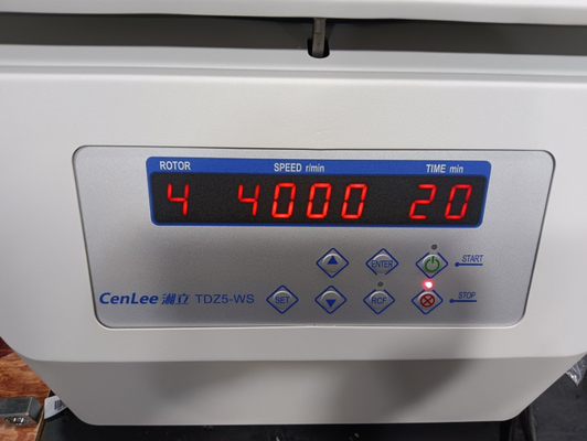 سعر جيد TDZ5-WS مقعد أفقي للطرد المركزي يتأرجح خارج الدوار 5000 دورة في الدقيقة 4 * 250 مل مع دلاء الانترنت